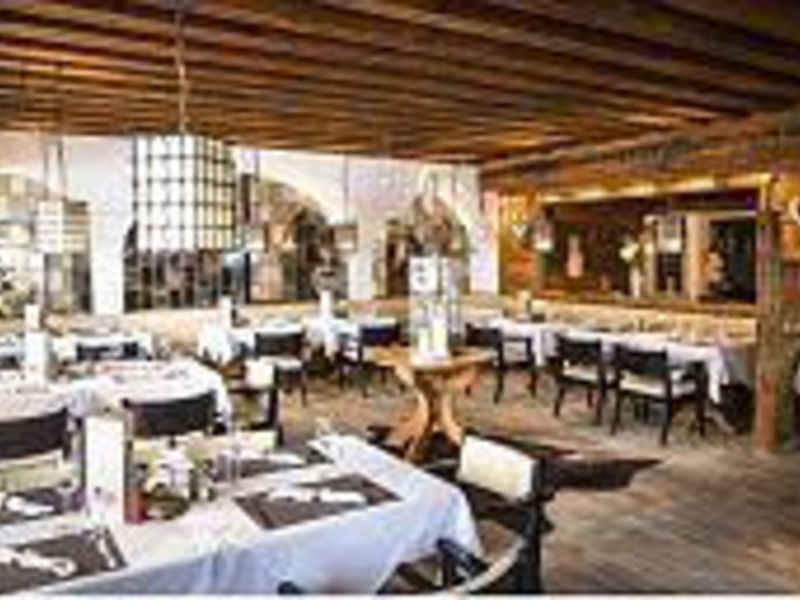 Alpenhotel fall in Love