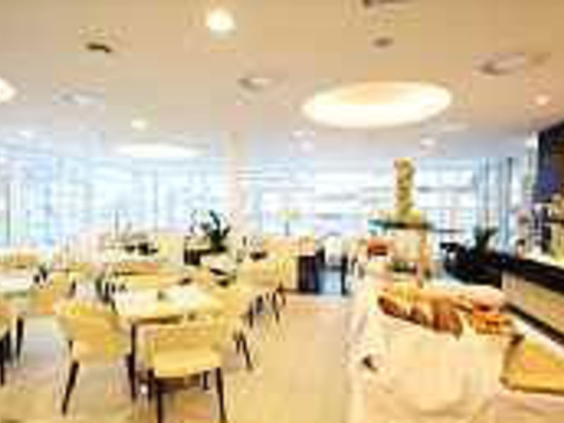 Hotel Royal X