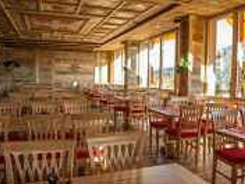 Alpine Classic Hotel