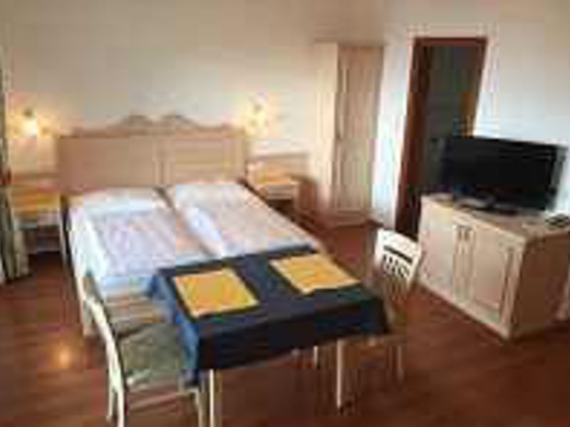 Appartement Tschivon