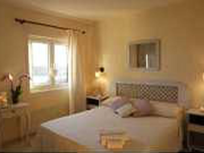 Residence Baia De Bahas