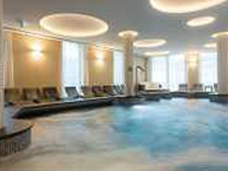 Aura Hotel