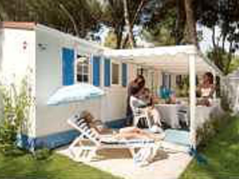 Baia Domizia Camping Village