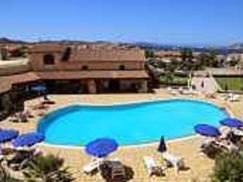Club Esse Posada Beach Resort