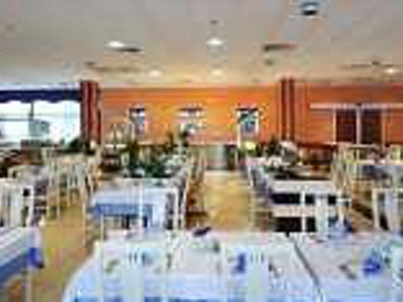 Marina Remisens Family Hotel