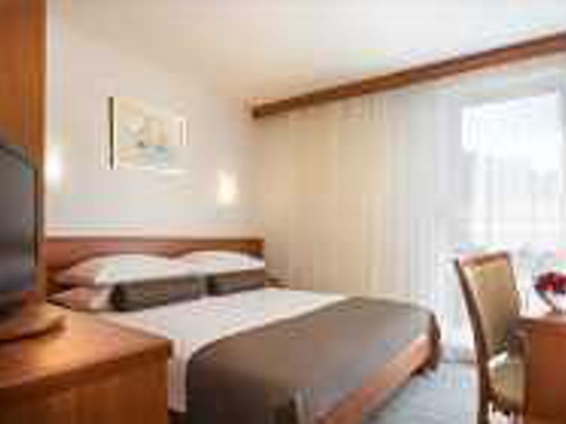Marina Remisens Family Hotel