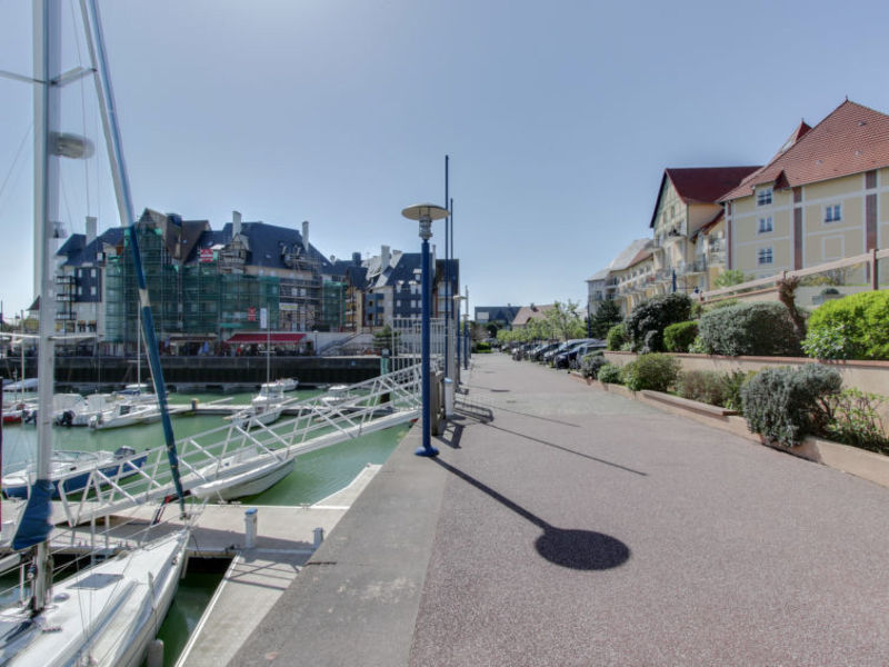 Port Guillaume