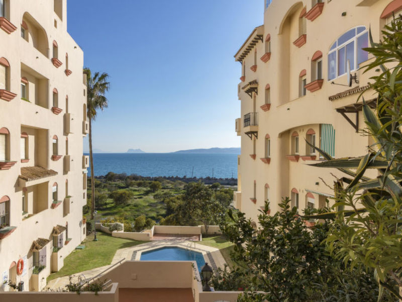 In 4****Resort Frontbeach Apartment