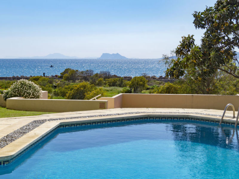 In 4****Resort Frontbeach Apartment
