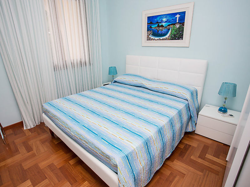 Libra Apartment