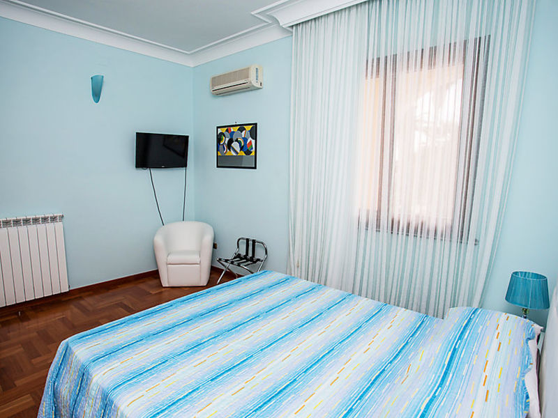 Libra Apartment