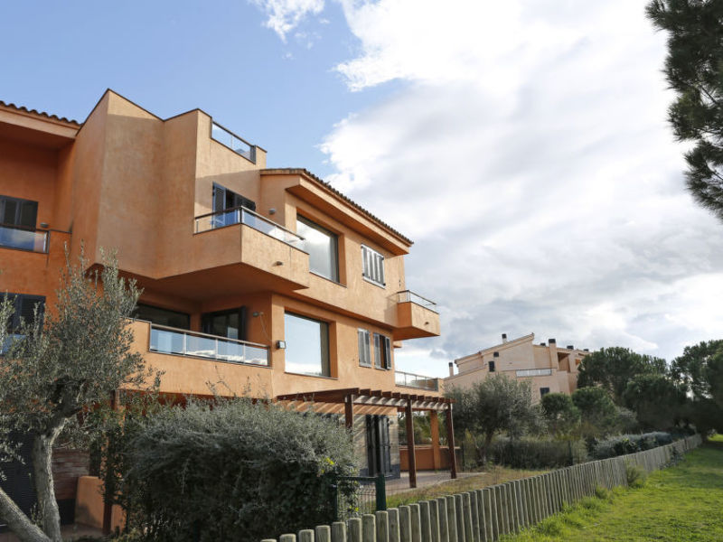 Golf Village