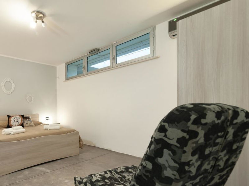 Villa Cucci Down