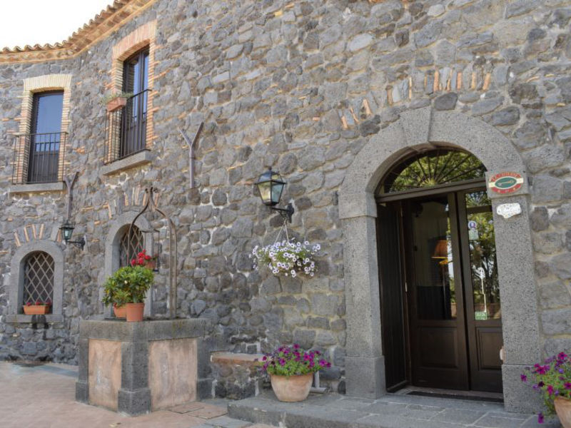 Le Cisterne Dell'Etna