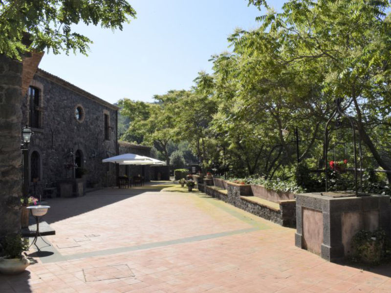 Le Cisterne Dell'Etna
