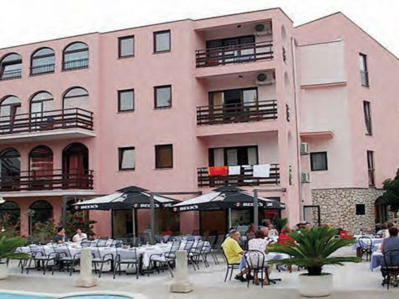 VILLA STARI DVOR