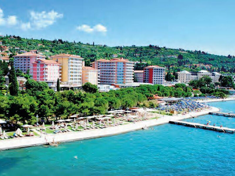 LIFE CLASS RESORT RIVIERA