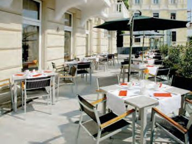 Hotel DESIGN ASTORIA