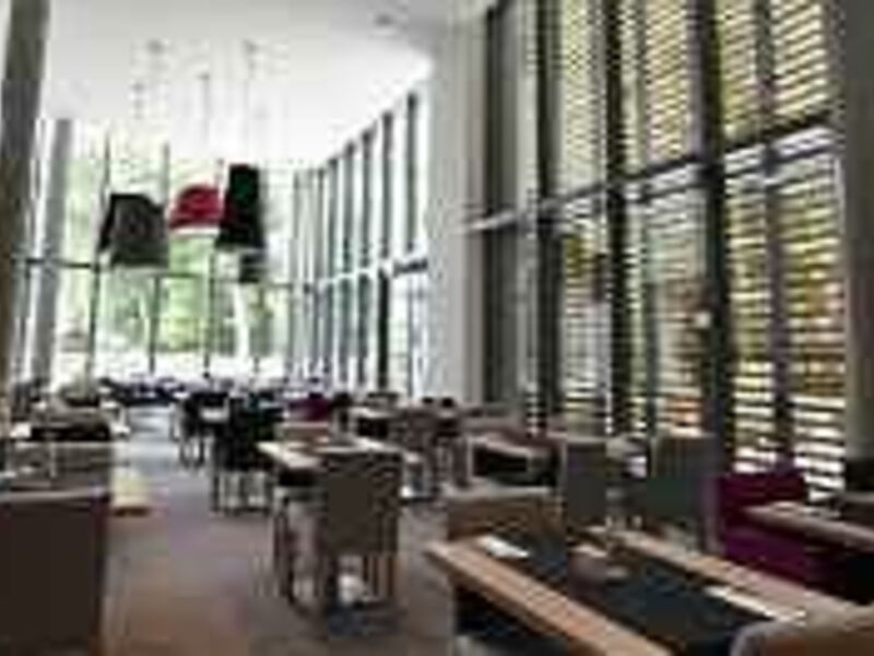 Shuum Hotel