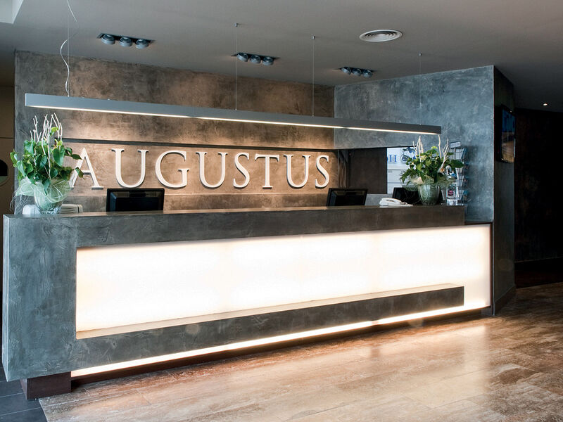 Hotel Augustus