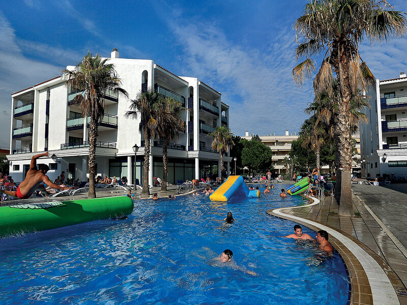 Apartmány Pins Platja