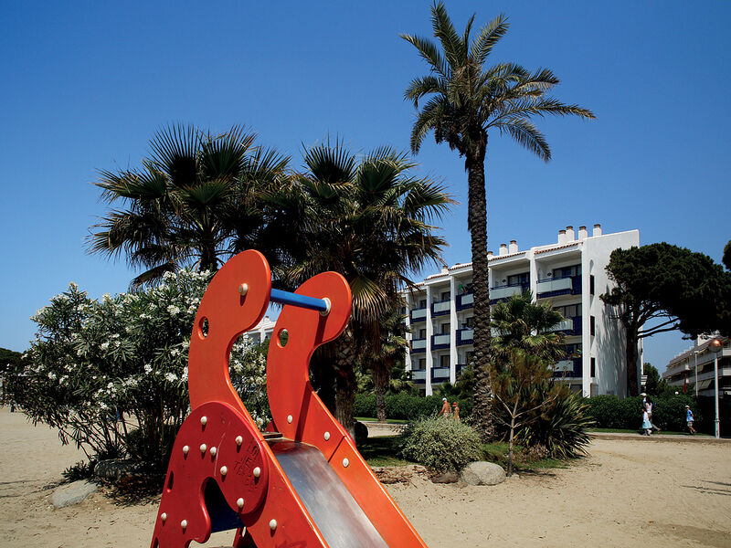 Apartmány Pins Platja