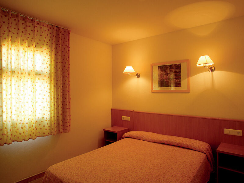 Apartmány Pins Platja