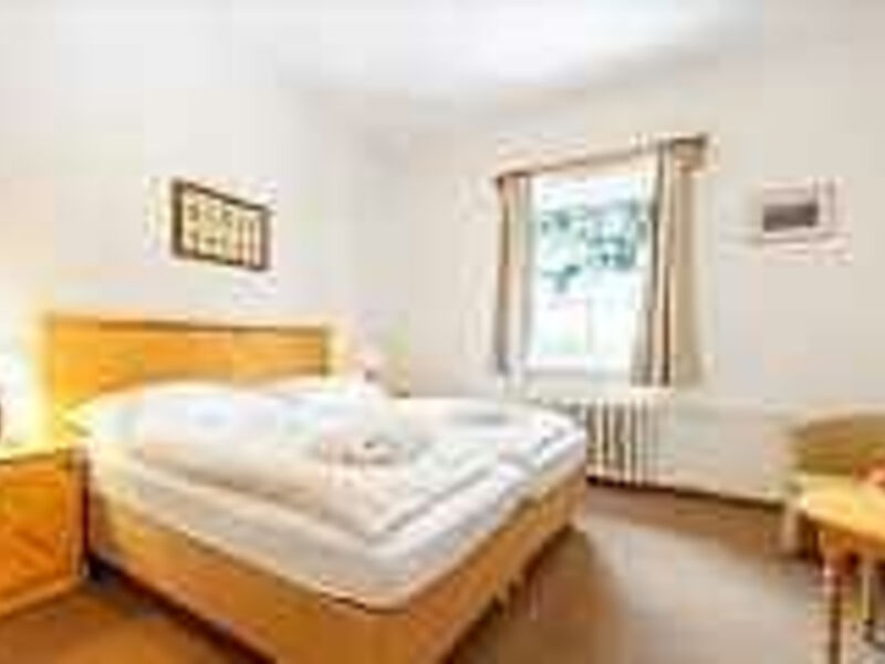 Hotel Tri ruze