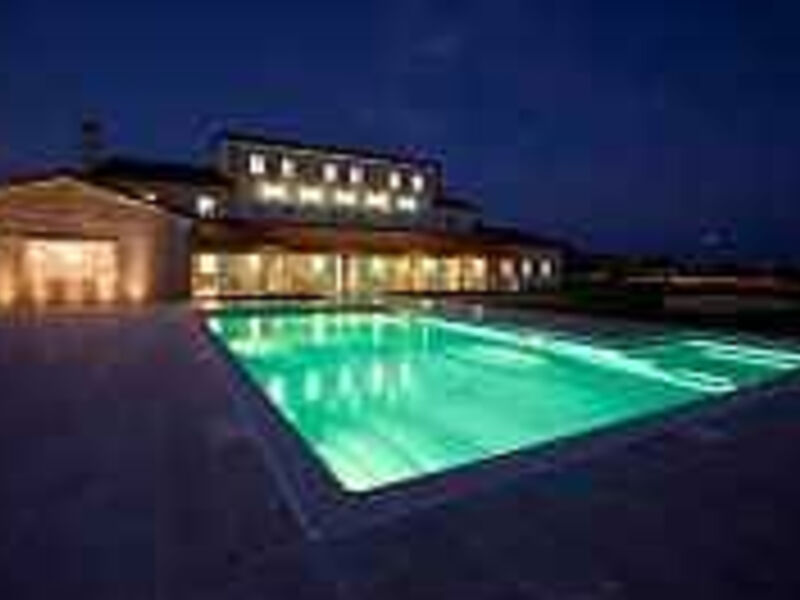 Velanera Hotel & Restaurant