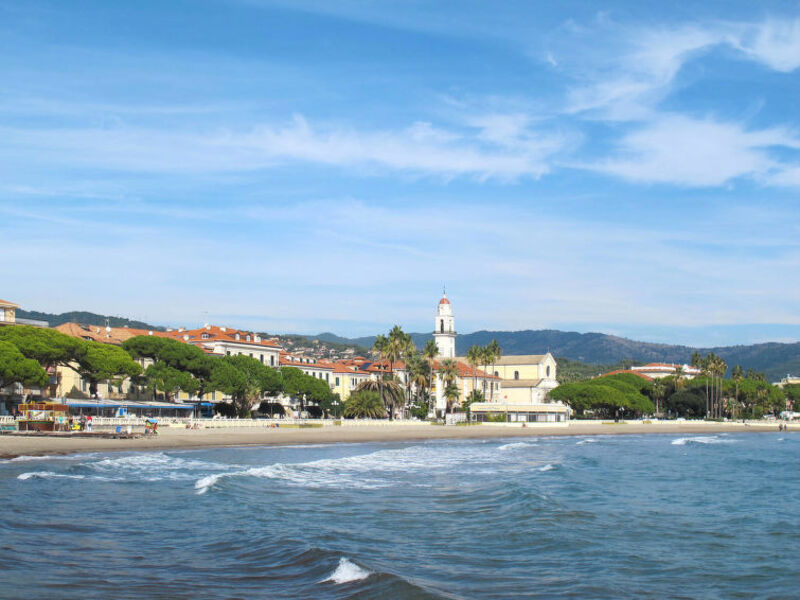 Sole A Levante