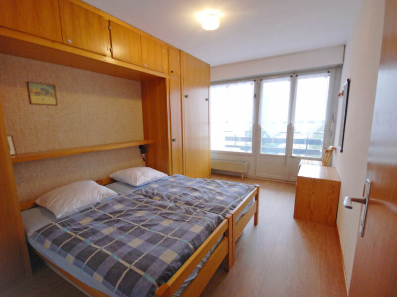 Montfort 17a