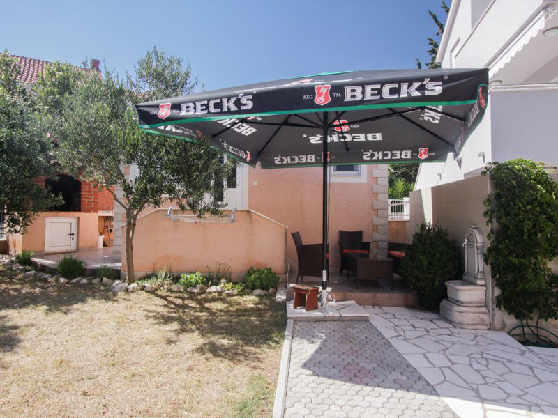 Vila Sale