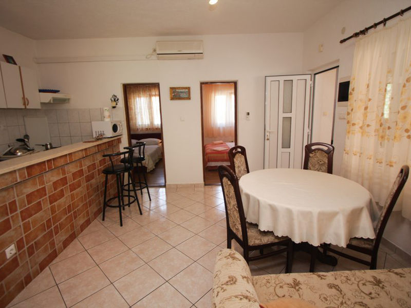 Vila Sale