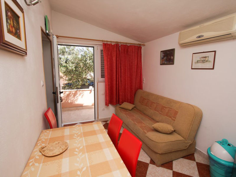 Vila Sale