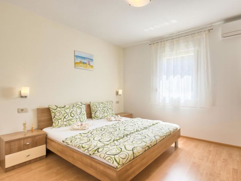 House Dejvis