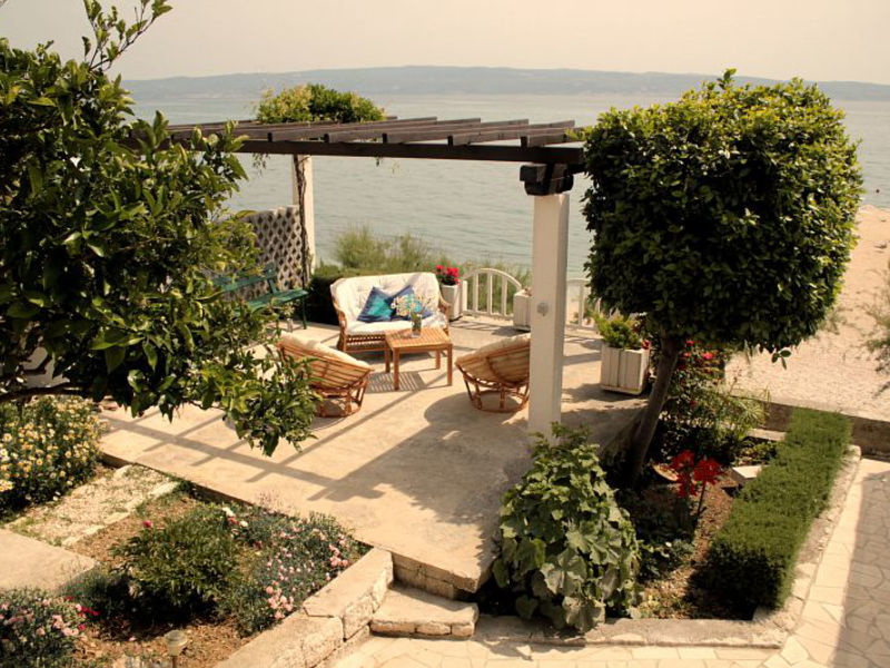 Vila Emilia
