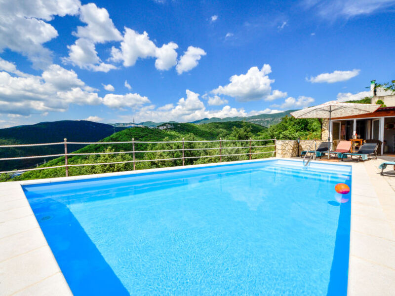 Villa M
