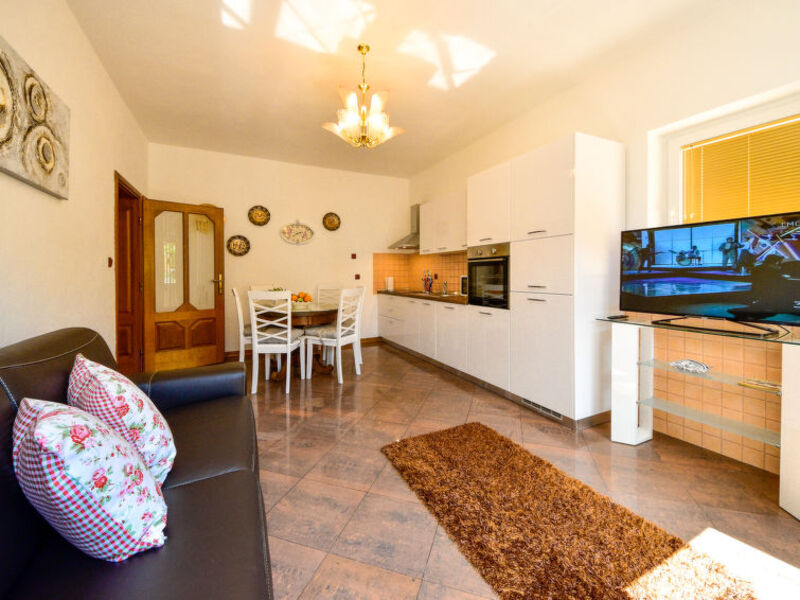 Villa M