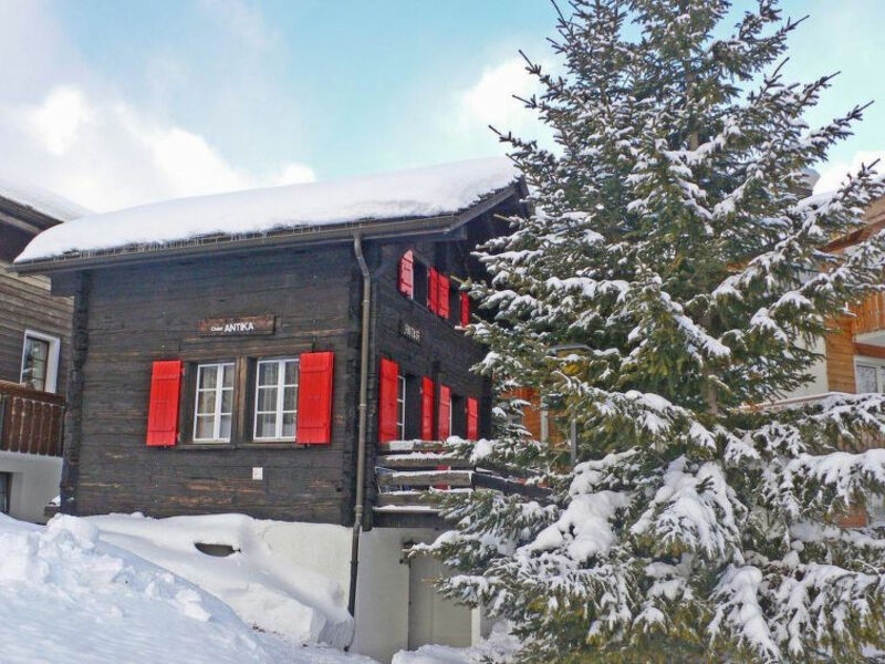 Chalet Antika