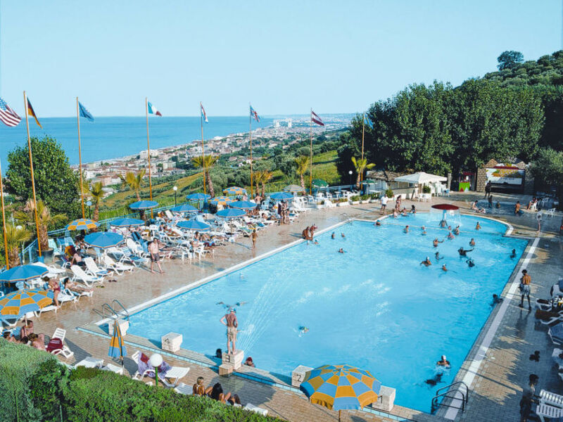 Villaggio Europe Garden