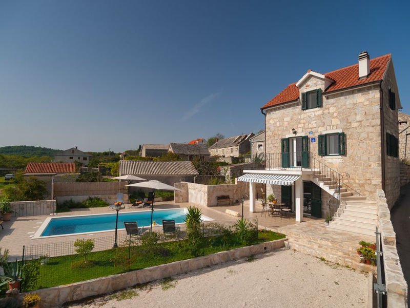 Vila Eliza
