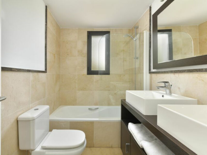 Amazing 3 Bedrooms Front Sea View.