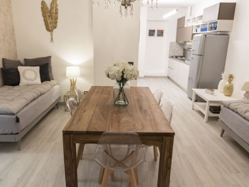 Vatican Luxury 2 Bd 2 Ba Apartment