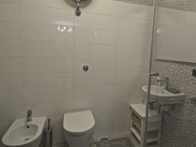 Vatican Luxury 2 Bd 2 Ba Apartment