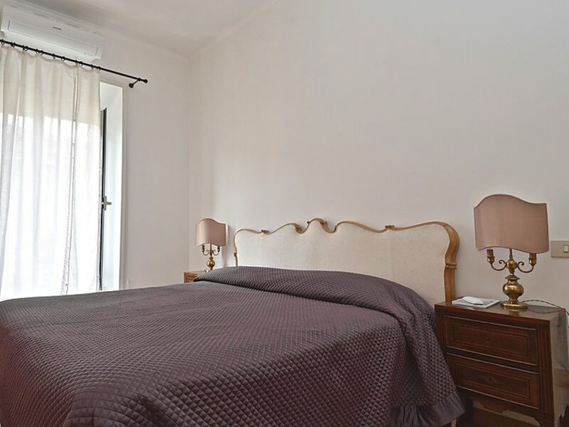 Vatican Family 4br Apartment