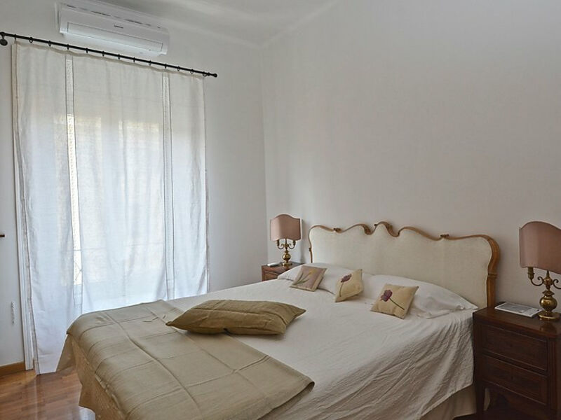 Vatican Family 4br Apartment