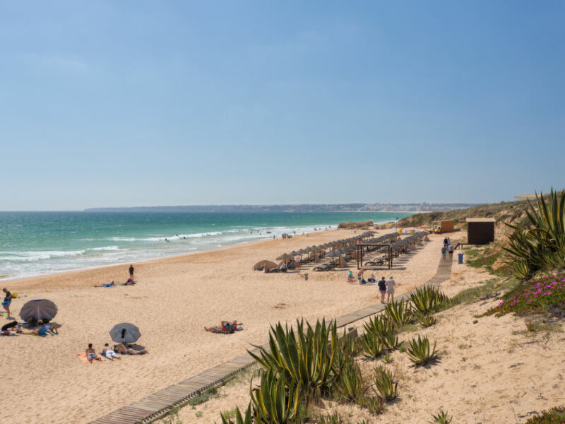 Mira Mar Galé 440m From The Beach