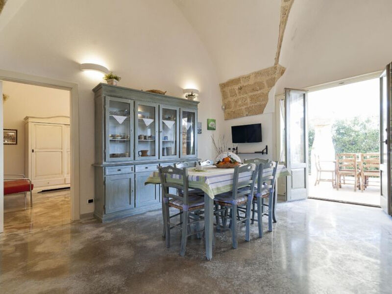 Small Sea Apartment