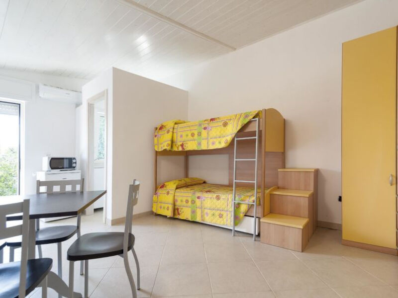 Jupiter Apartment