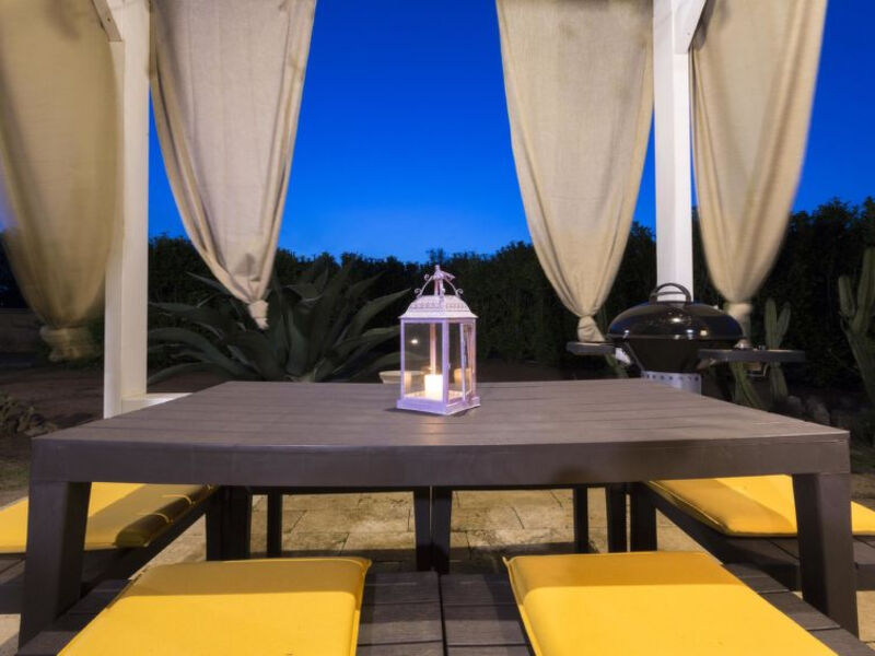 Villa Cucci Down